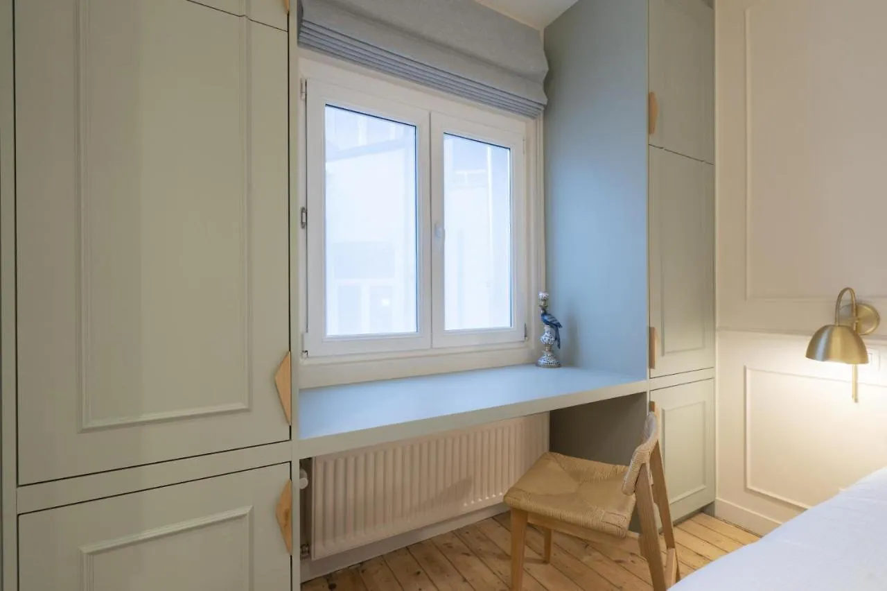 Shway Le Pierre Apartment Antwerp Belgium
